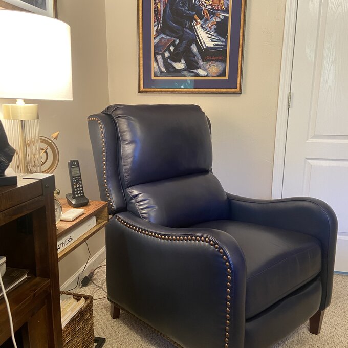 【Furniture】Westmere Leather Recliner