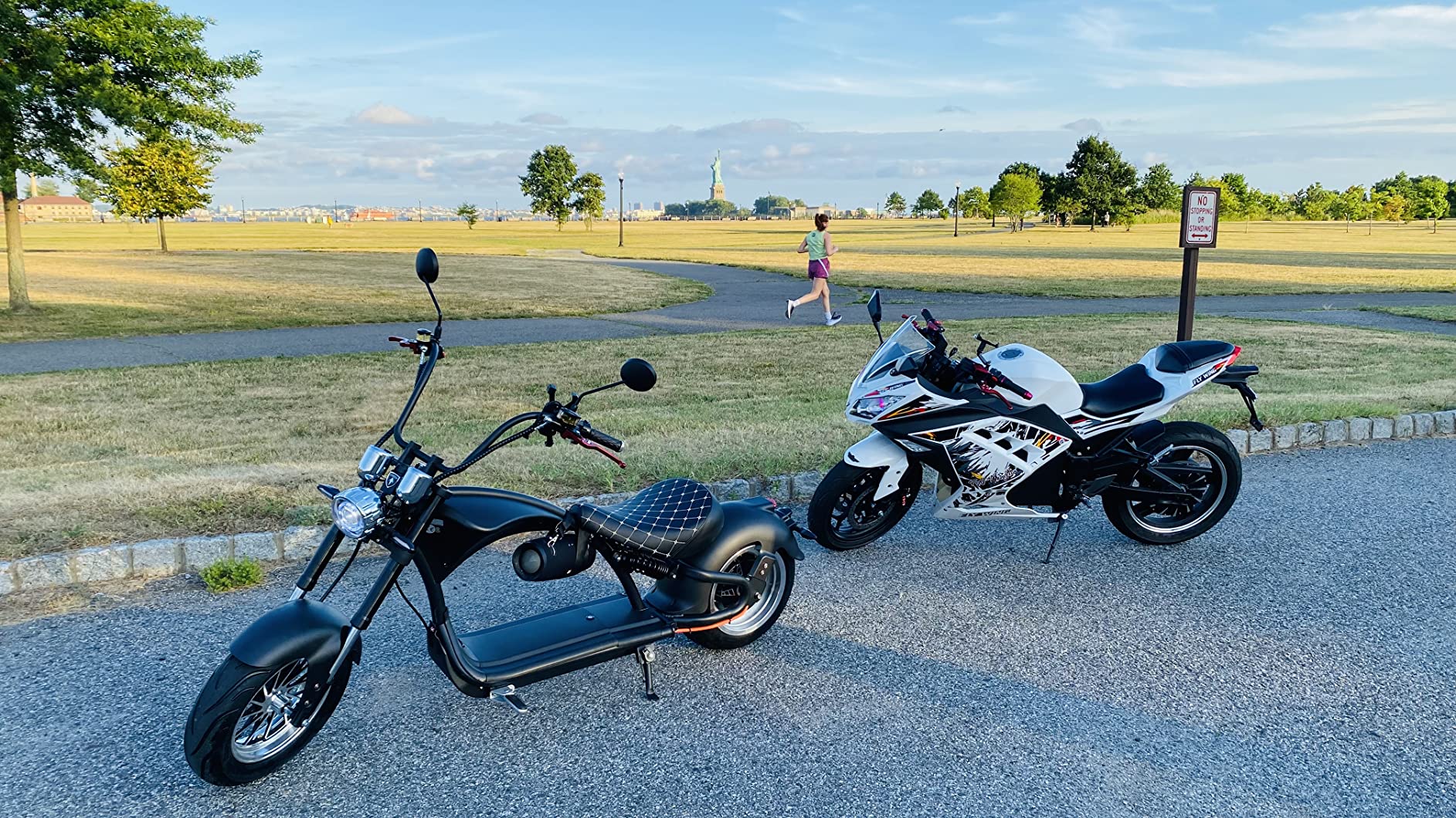 【Sports&Outdoors】eAhora M1P 37Mph 2000W Electric Motorcycle for Adults, 60V 30ah Lithium Battery Rear Motor