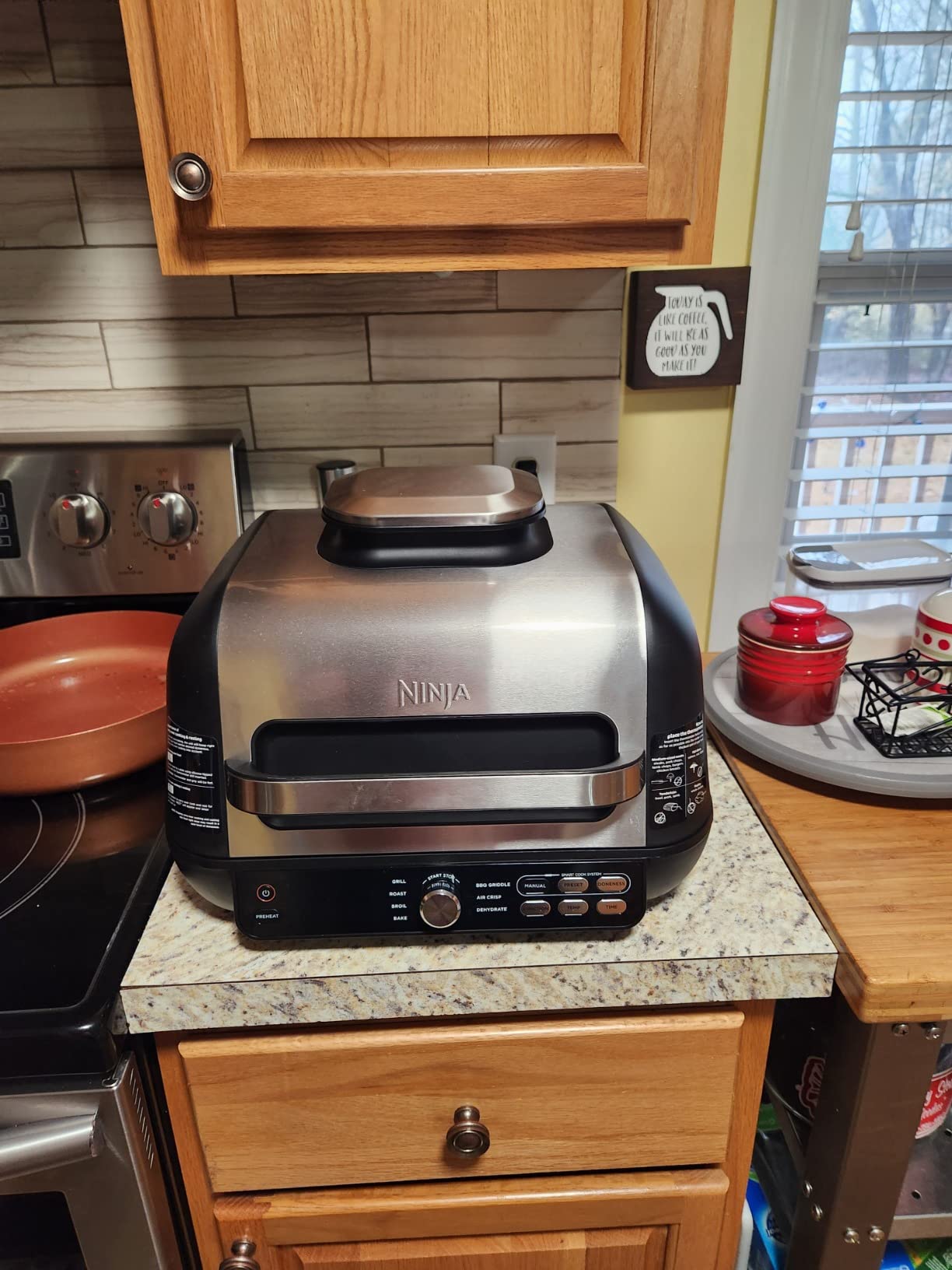 【Appliances】Ninja IG651 Foodi Smart XL Pro 7-in-1 Indoor Grill/Griddle Combo, with Griddle, Air Fry, Dehydrate