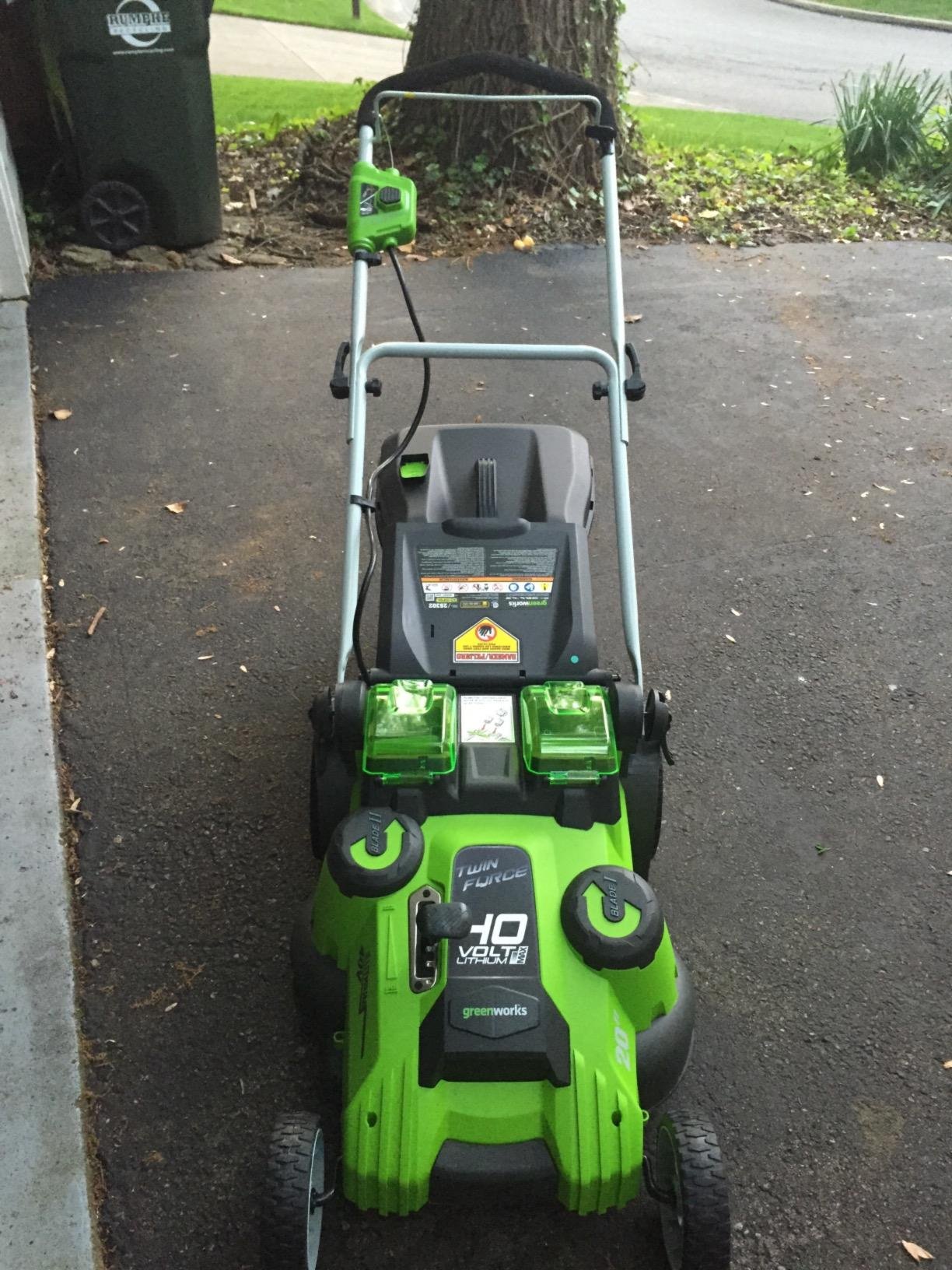 Greenworks 40V 20-Inch Cordless (2-In-1) Push Lawn Mower, 4.0Ah + 2.0Ah Battery and Charger Included 25302