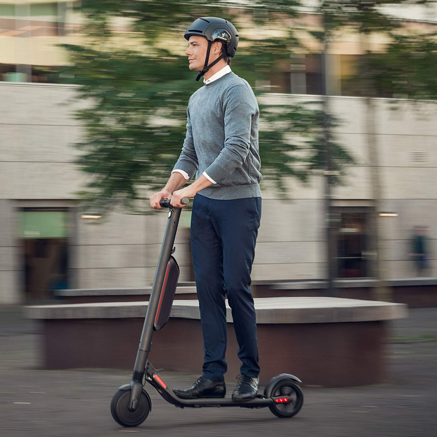 【Sports&Outdoors】Segway Ninebot ES4 Electric Kick Scooter- 800W Motor, 28 Miles Range & 19MPH